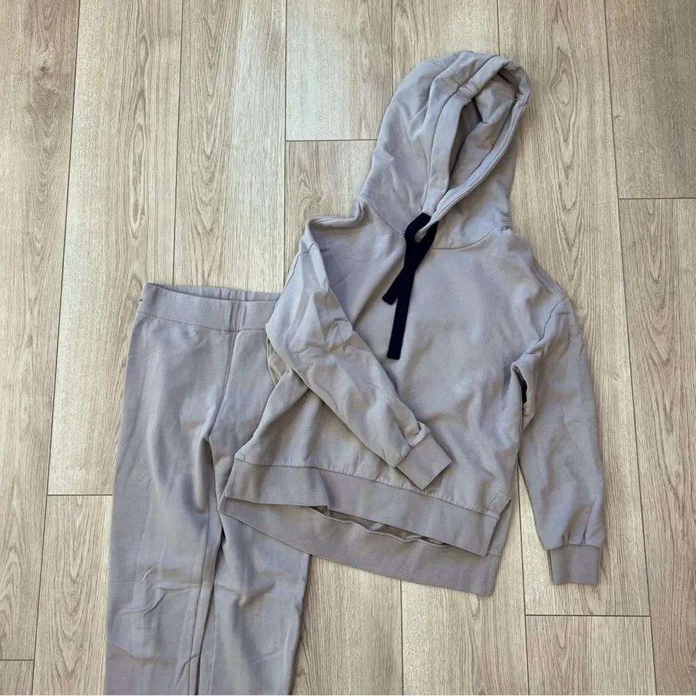 Cuyana Fleece Hoodie and Leggings